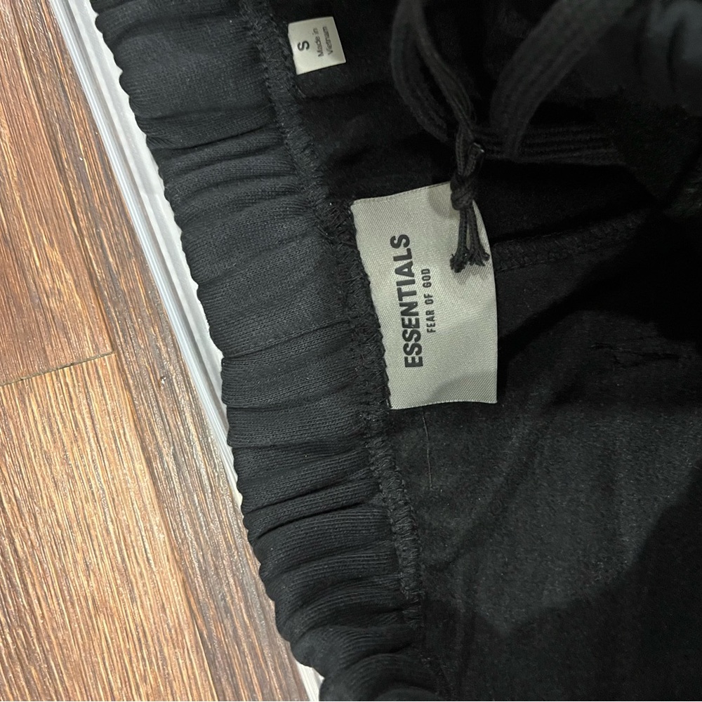 Fear of God essentials sweatpants black size small